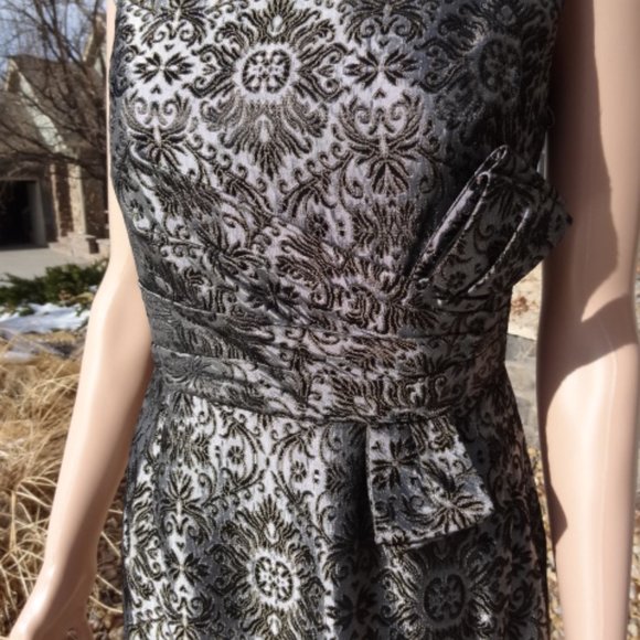 Kay Unger Embroidered Cocktail Dress SZ 4 NWT - Picture 3 of 10